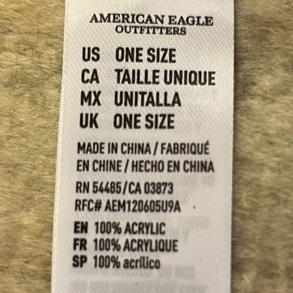 NWT American Eagle Black Gray and White Soft Winter Scarf with Fringe - Picture 8 of 9